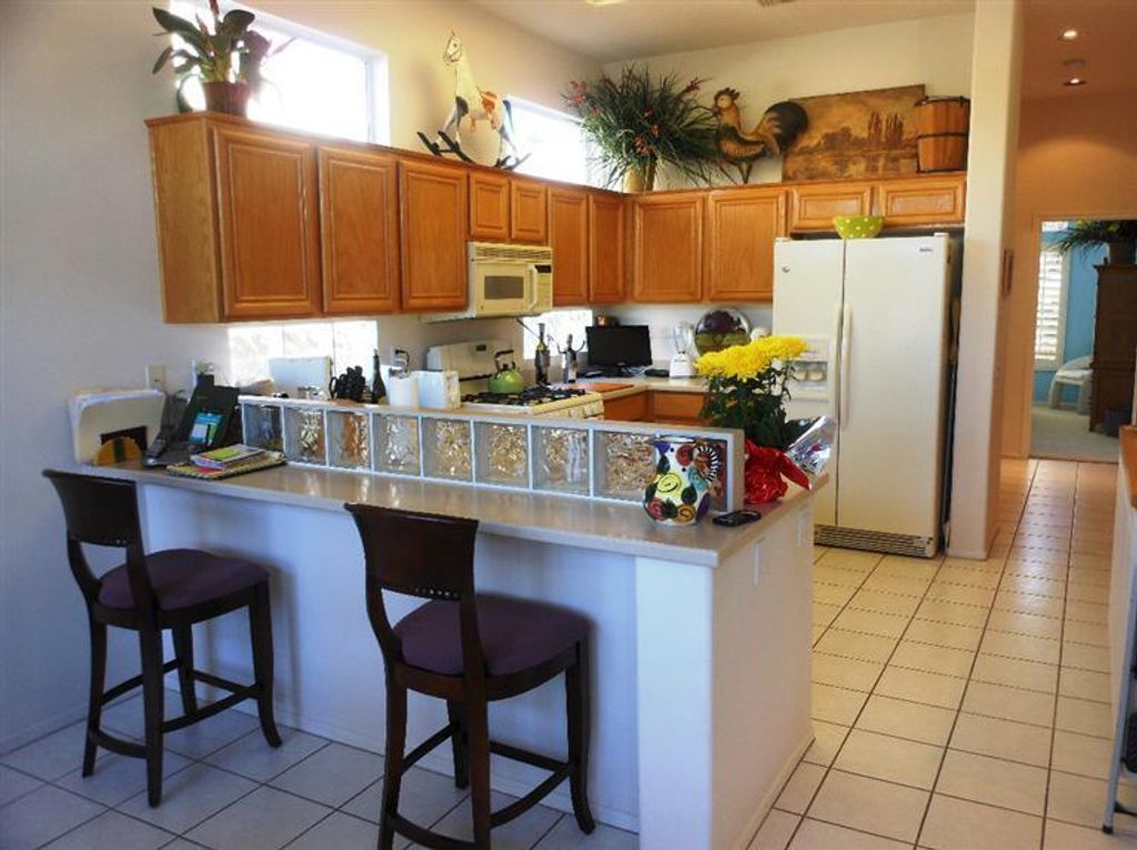 listing image 10992057785874085199