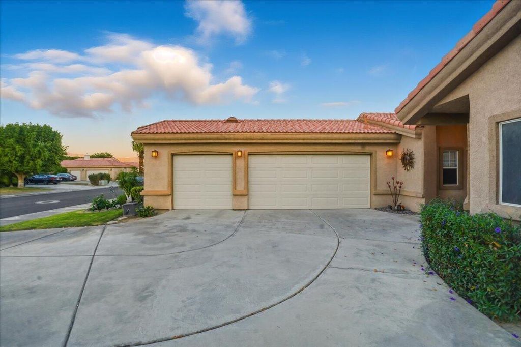 Photo of 79533 Morning Glory Ct, La Quinta, CA 92253 (MLS # 219137544)