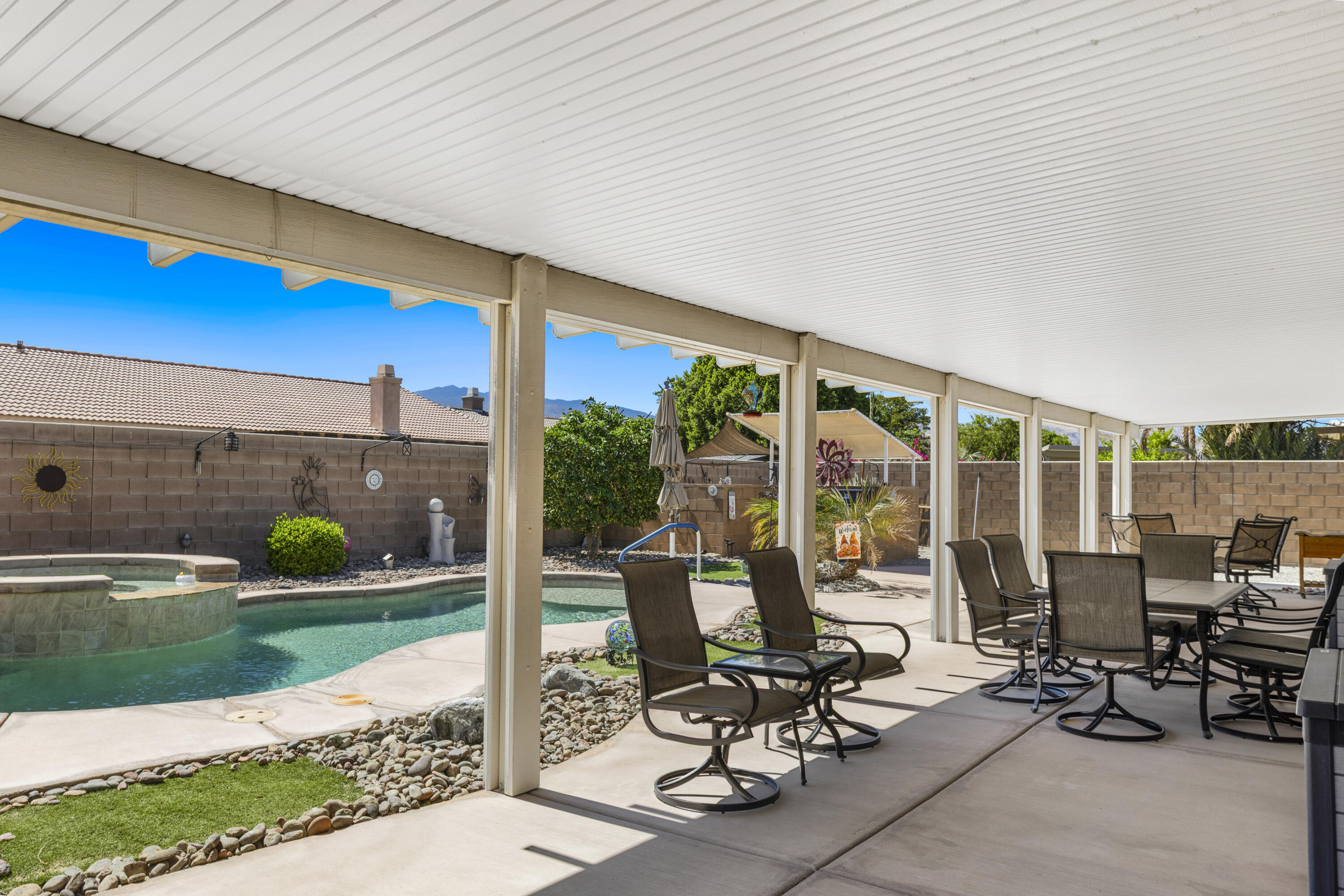 Indio, California 92201, United States, 4 Bedrooms Bedrooms, ,3 BathroomsBathrooms,Residential,Active,218515