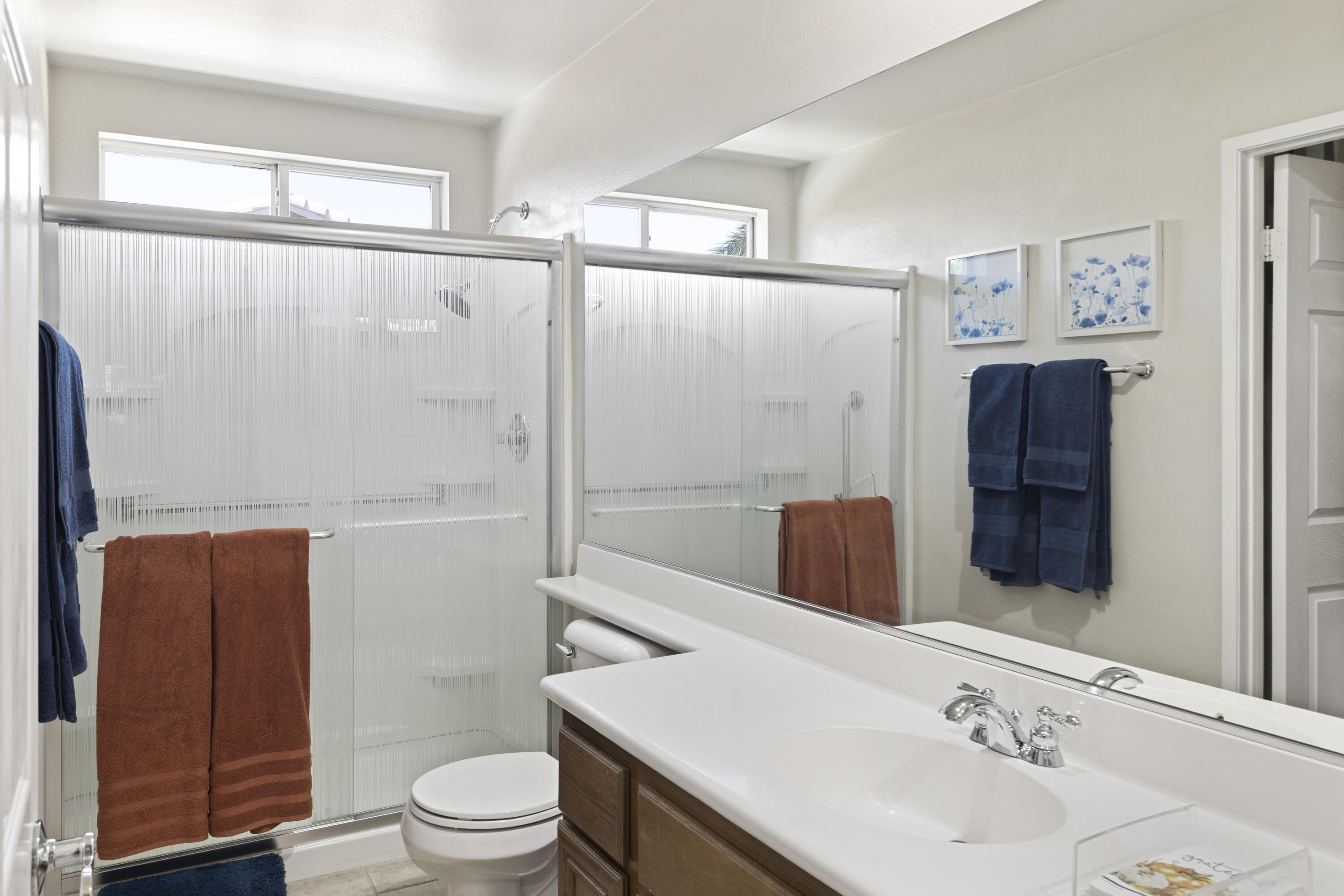 Indio, California 92201, United States, 4 Bedrooms Bedrooms, ,3 BathroomsBathrooms,Residential,Active,218515