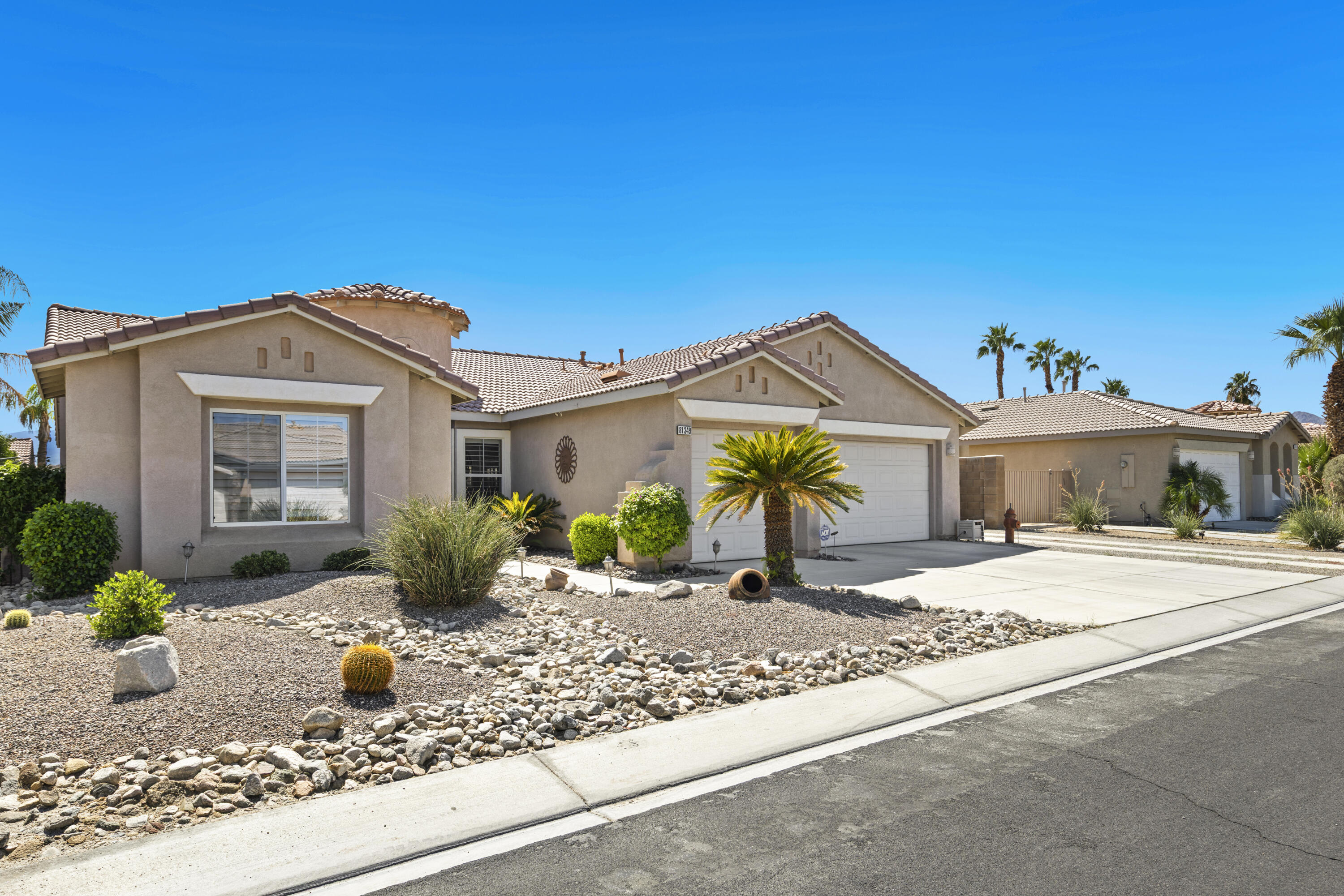 Indio, California 92201, United States, 4 Bedrooms Bedrooms, ,3 BathroomsBathrooms,Residential,Active,218515