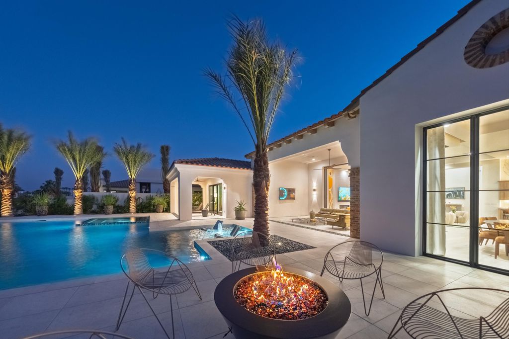 Photo of 59310 Almeria, La Quinta, CA 92253 (MLS # 219134473)