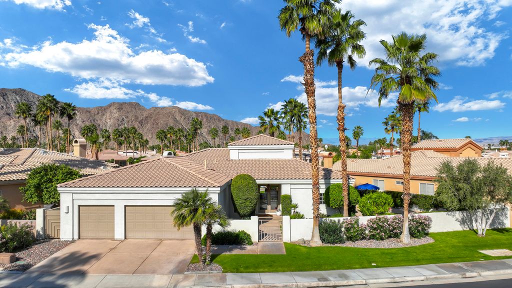 Photo of 47695 Via Florence, La Quinta, CA 92253 (MLS # 219144140)