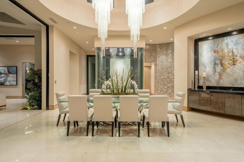 Photo of 81105 Columbus Way, La Quinta, CA 92253 (MLS # 219131118)
