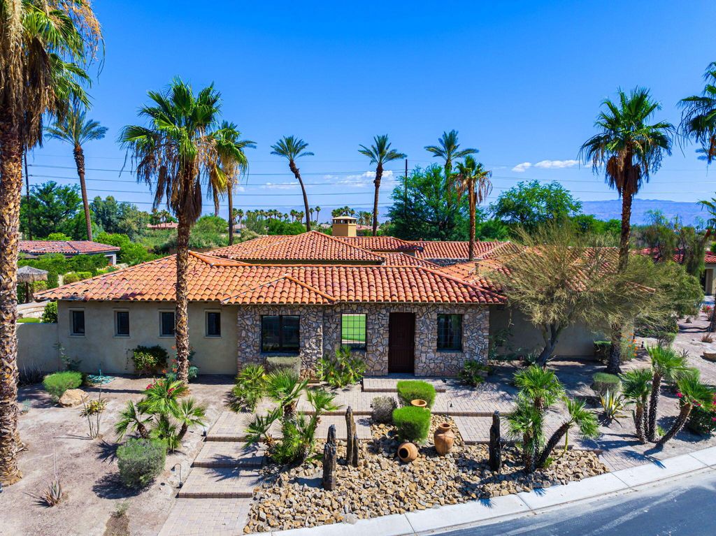 Photo of 56222 Village Drive, La Quinta, CA 92253 (MLS # 219131367)