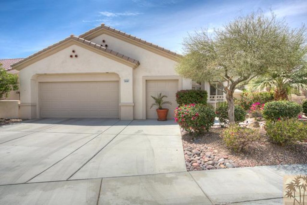 listing image 10990409322254928763