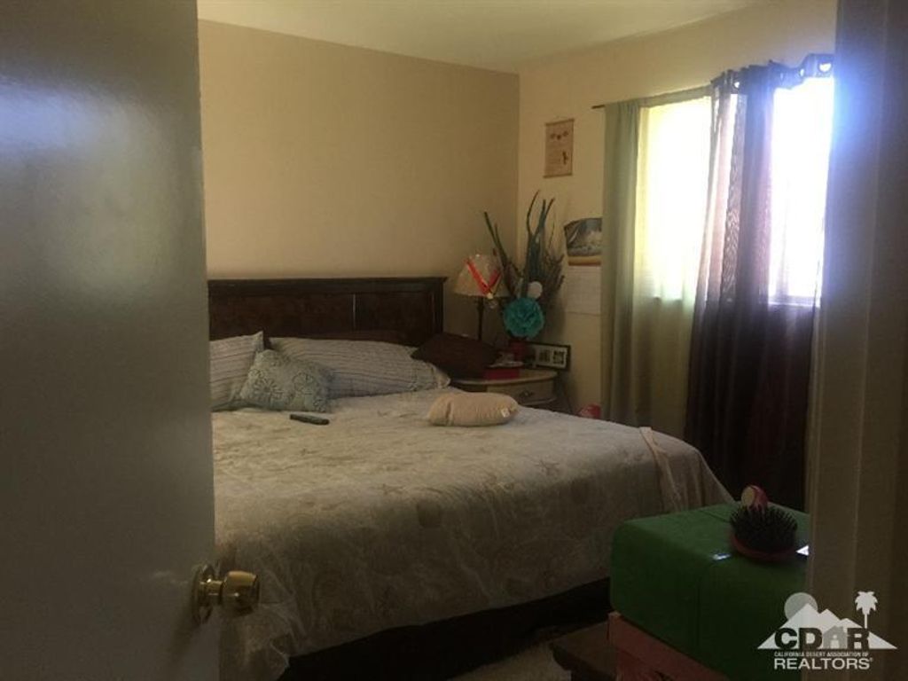 listing image 10992789326972808624