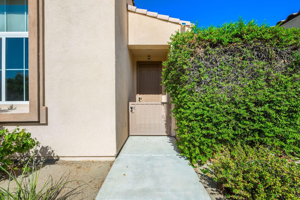Photo of 47635 Soft Moonlight, La Quinta, CA 92253 (MLS # 219135931)