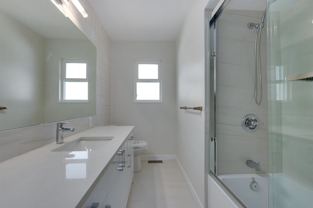 listing image 1109783418267582070