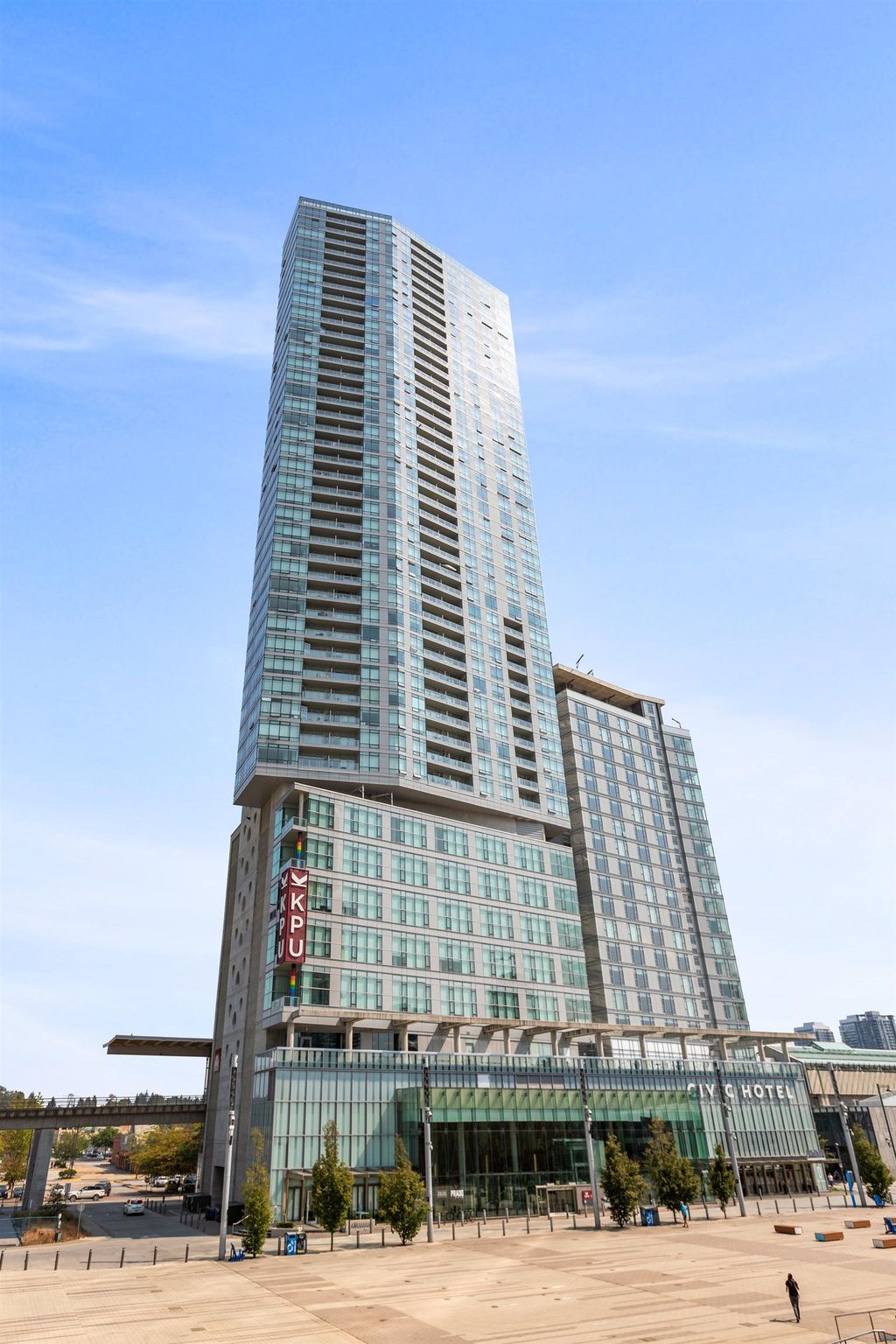listing image 1103727566308507142