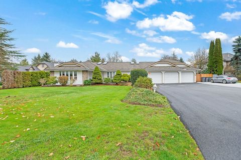 15435 Killarney Place Surrey BC V3S 7G9