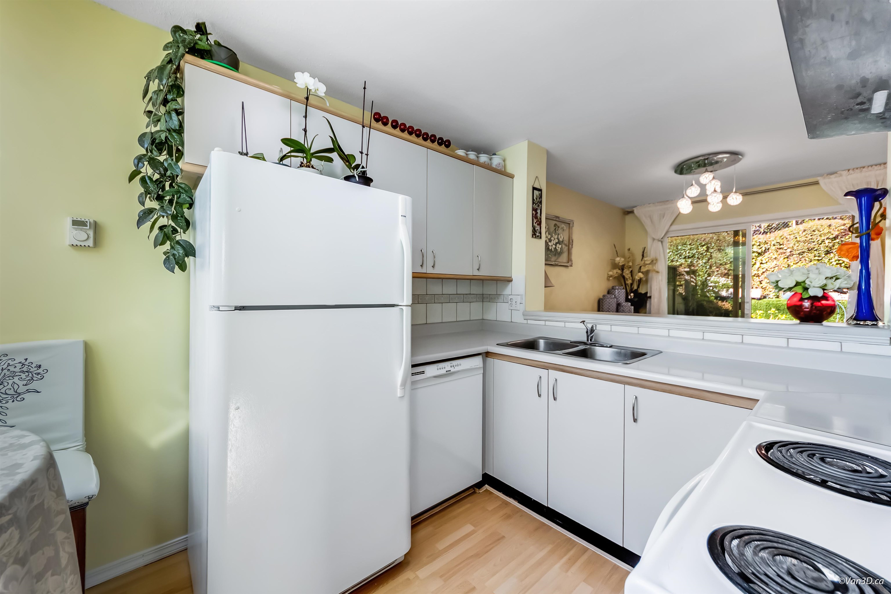 2736 Atlin Place 22
