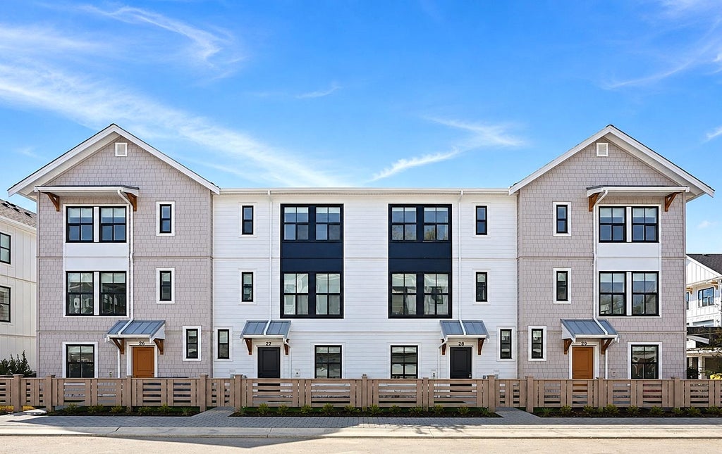 Photo of 7918 204b Street #22, Langley, BC V2Y 3T7 (MLS # R3177120)