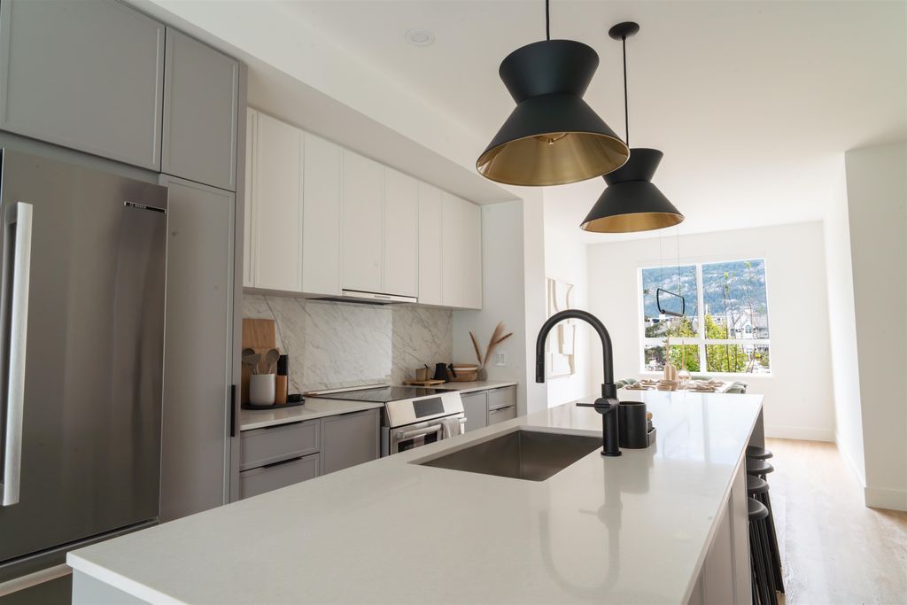 listing image 1108085310181410900