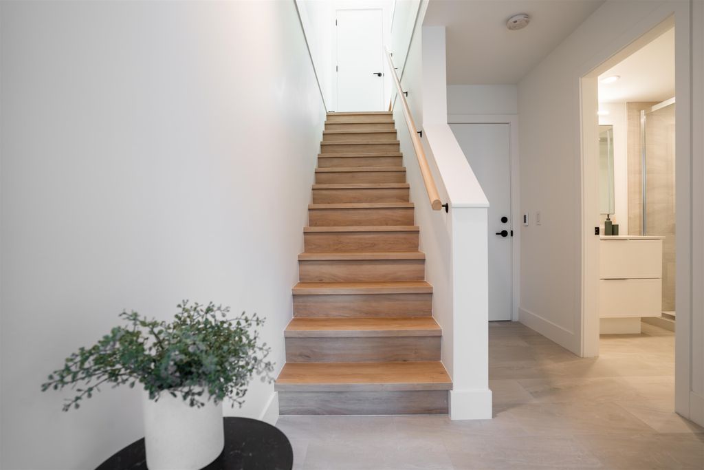 listing image 1103031086834693206
