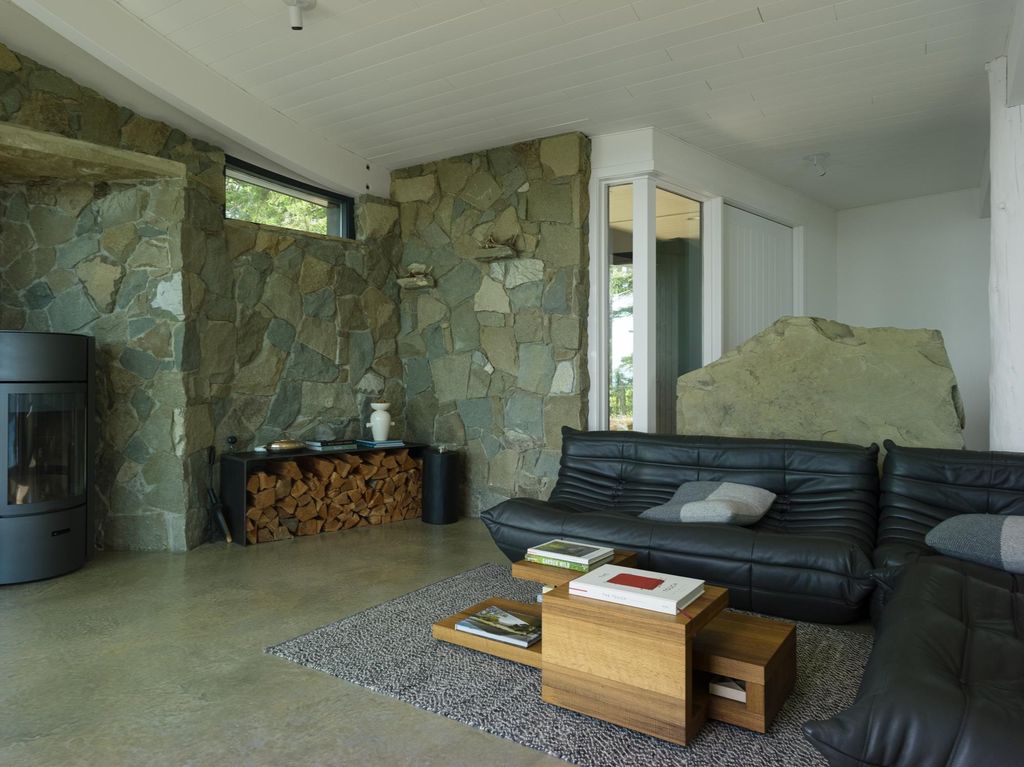 listing image 1106805283348303101