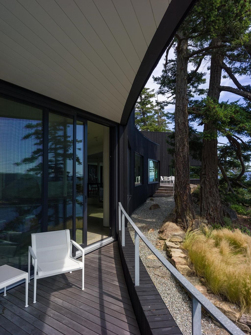 listing image 1100204785750224245