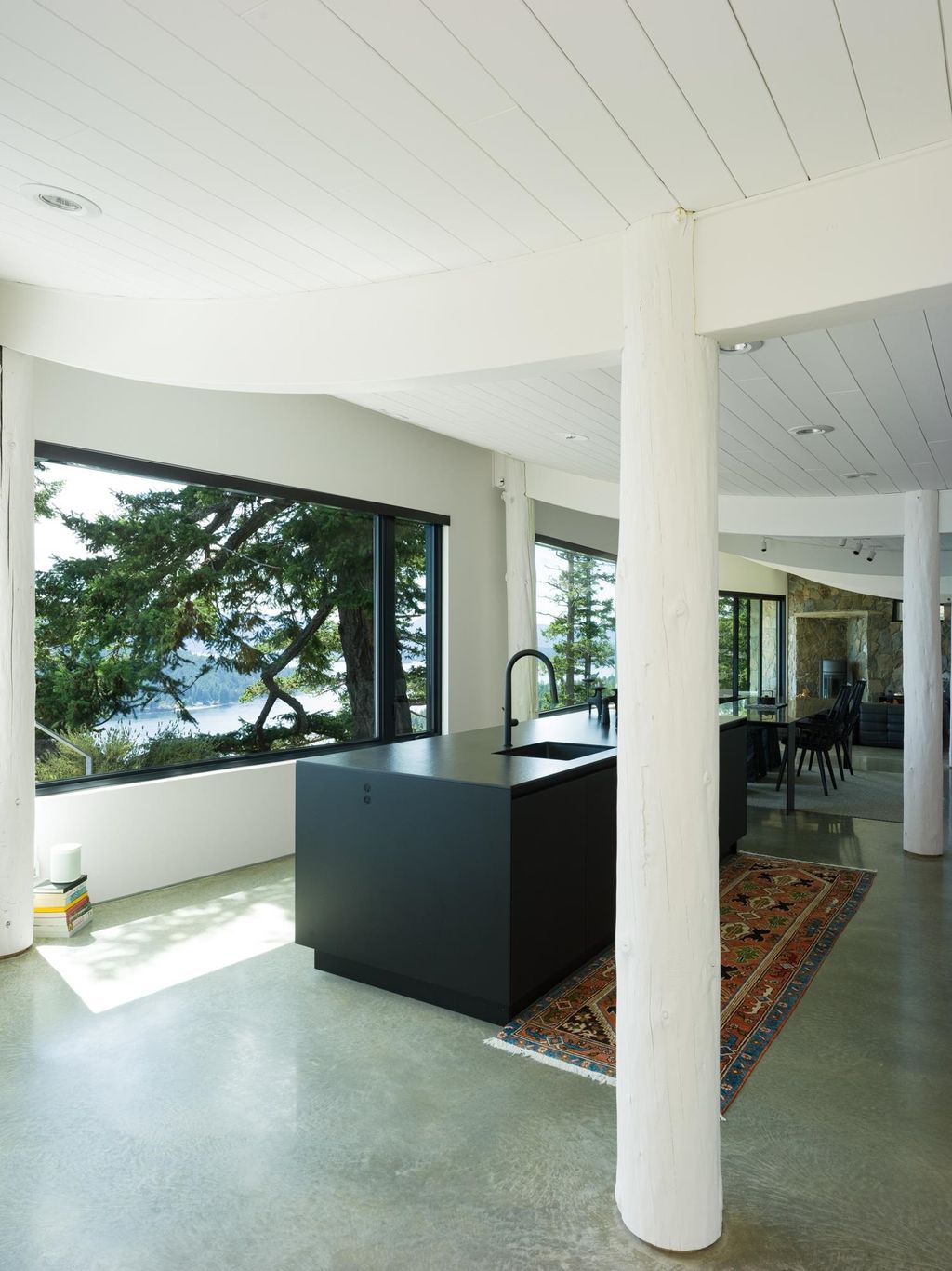 listing image 1109956986162629275