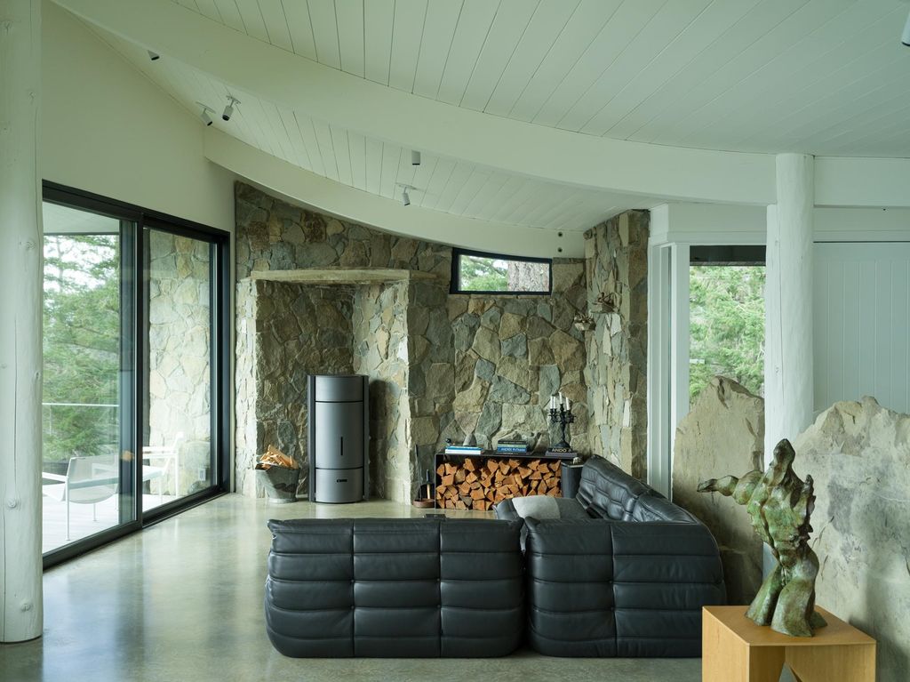 listing image 1101995914442139965