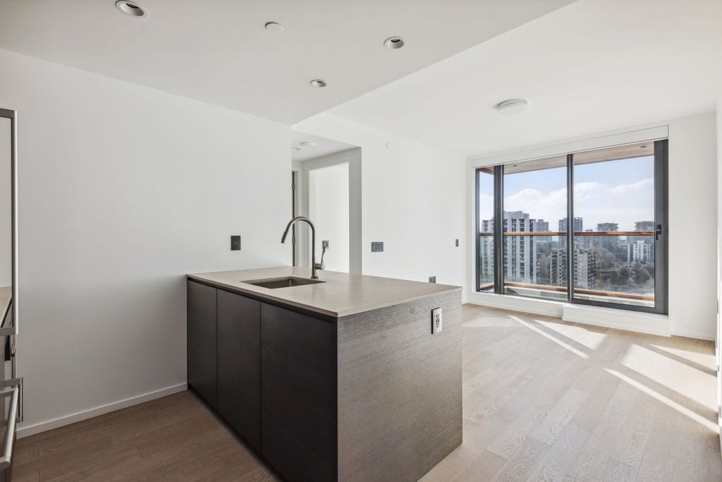 listing image 1106895517740941840
