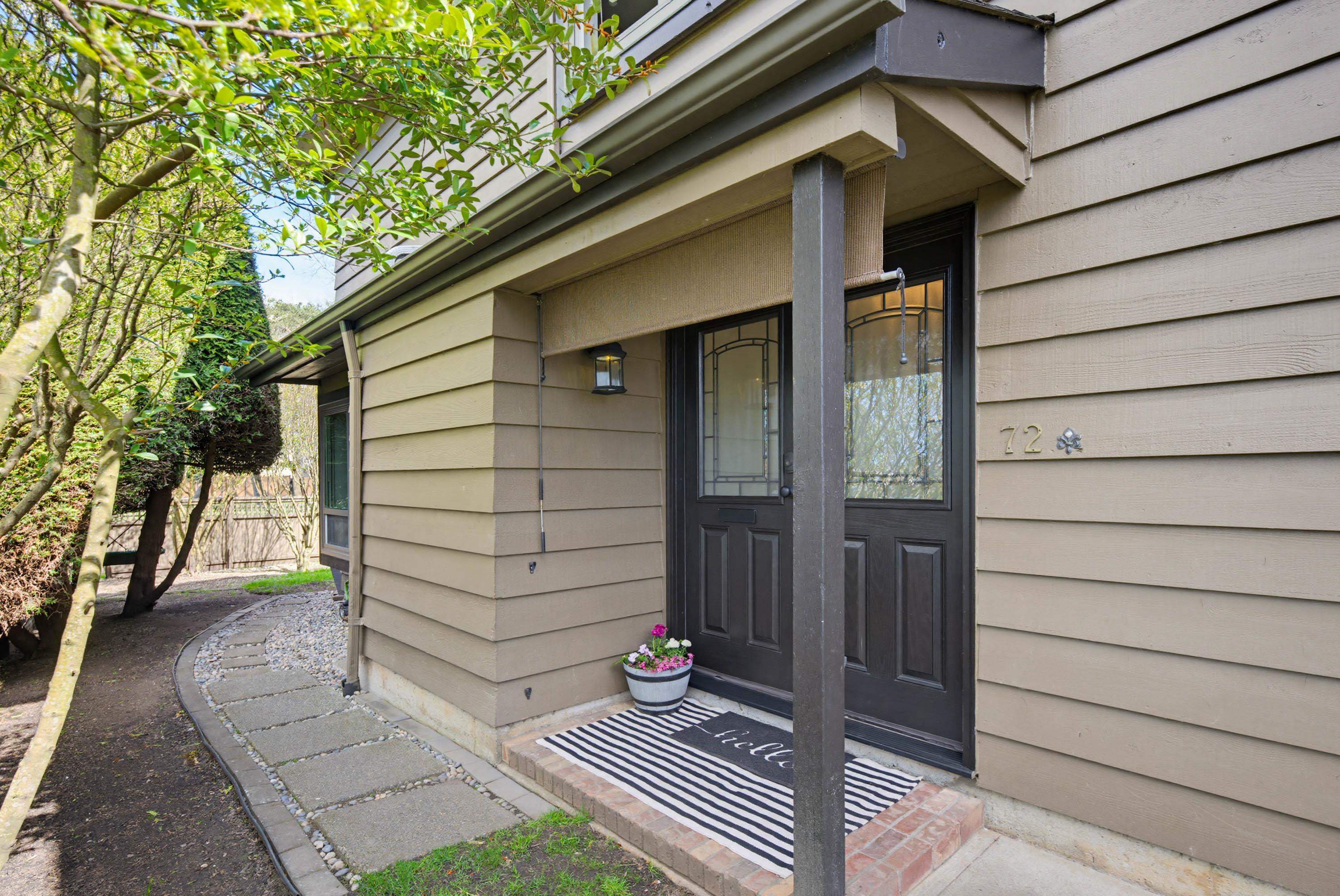 10220 Dunoon Drive 72