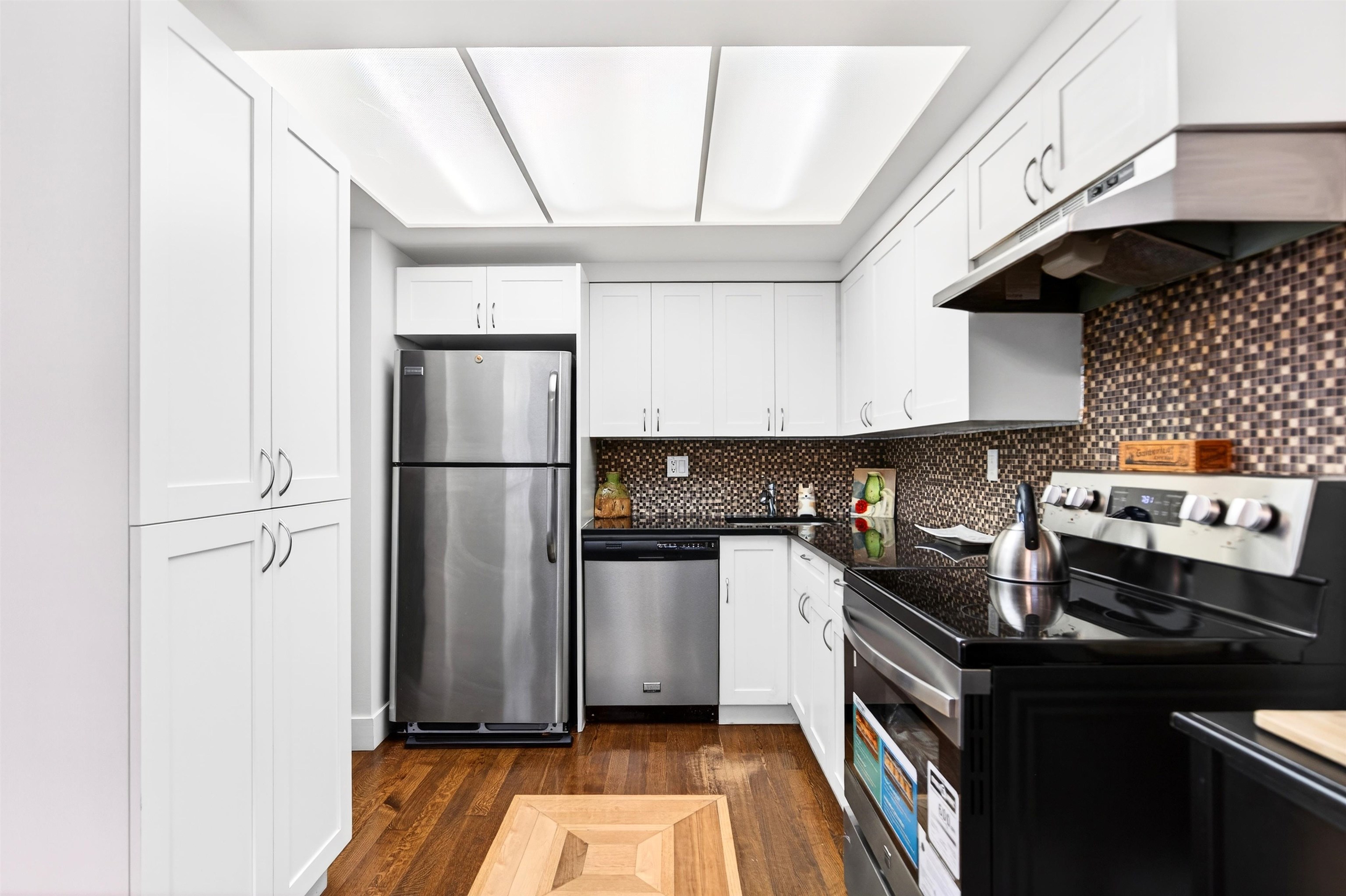 11957 223 Street 208