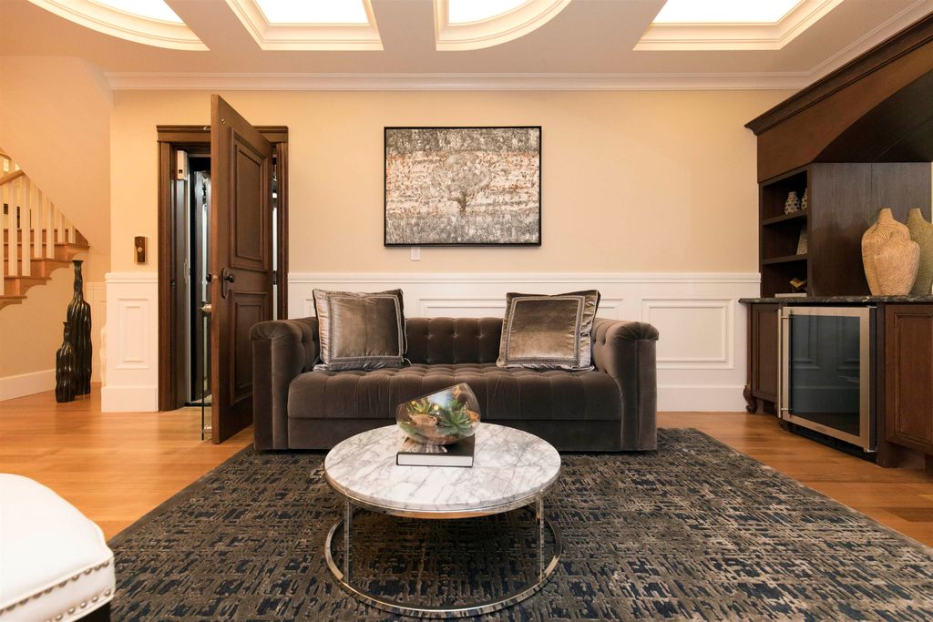 listing image 1105043166961773986