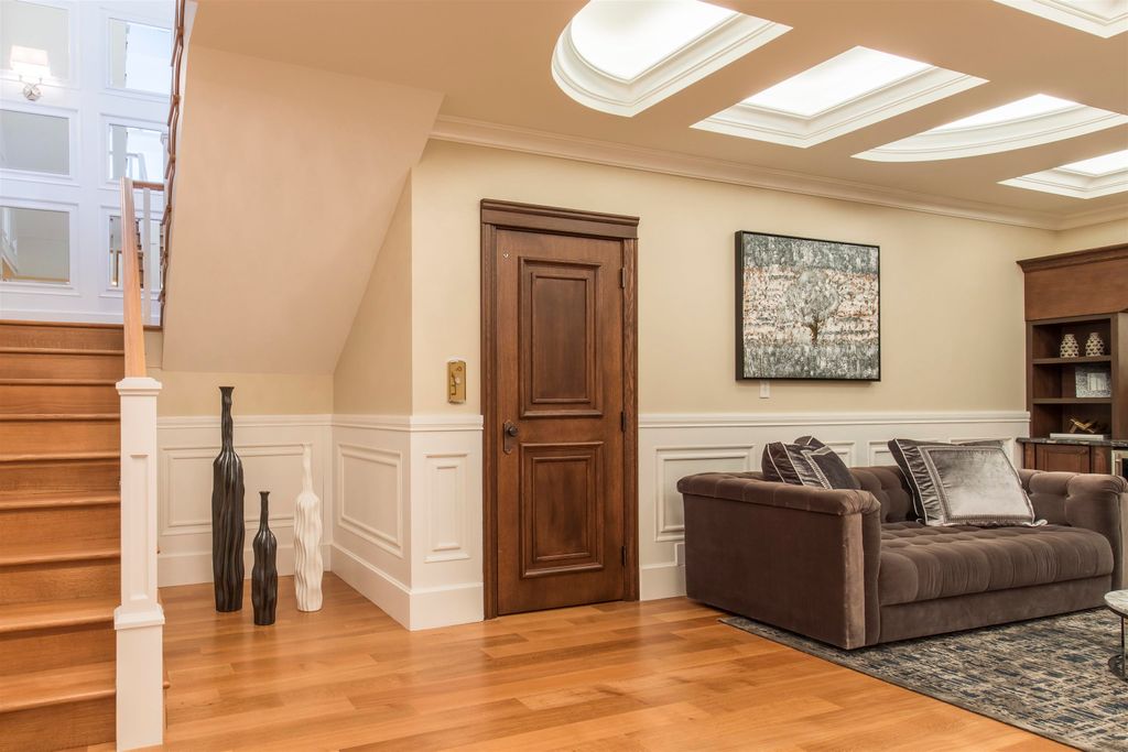 listing image 1108047804514755817