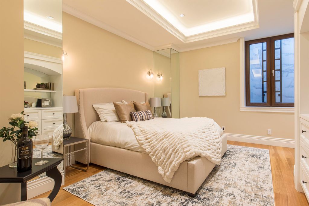 listing image 1103681133632310311