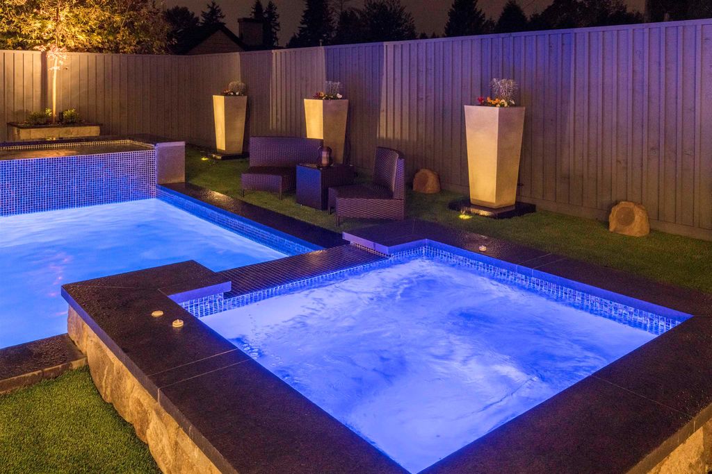 listing image 1109078637343771696