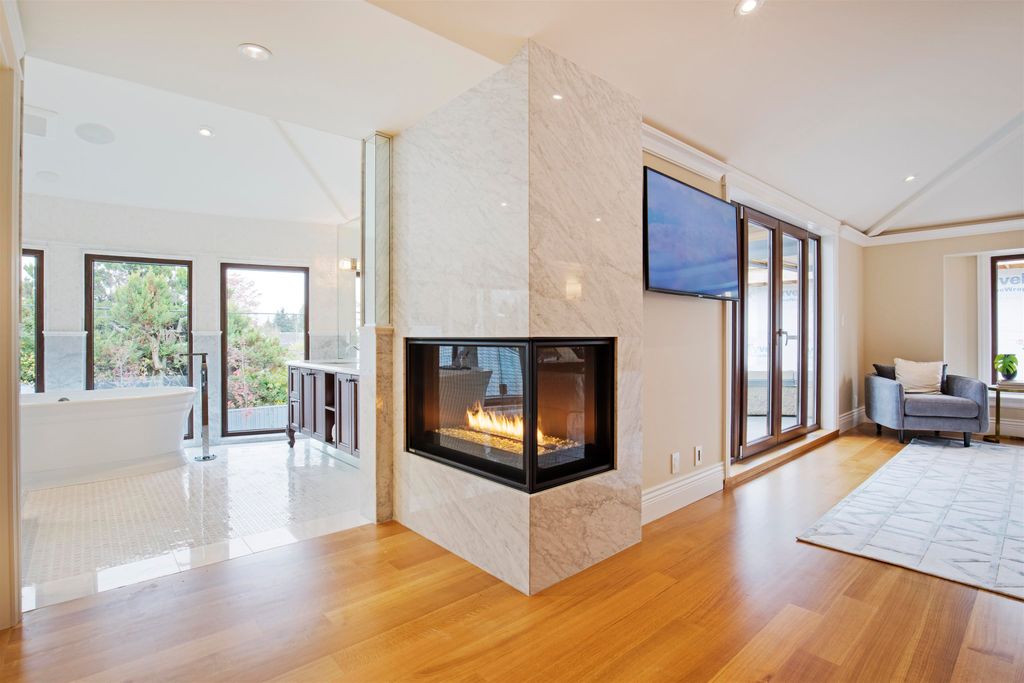 listing image 1106823141501469410