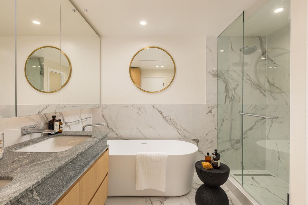 listing image 1108087717191183976