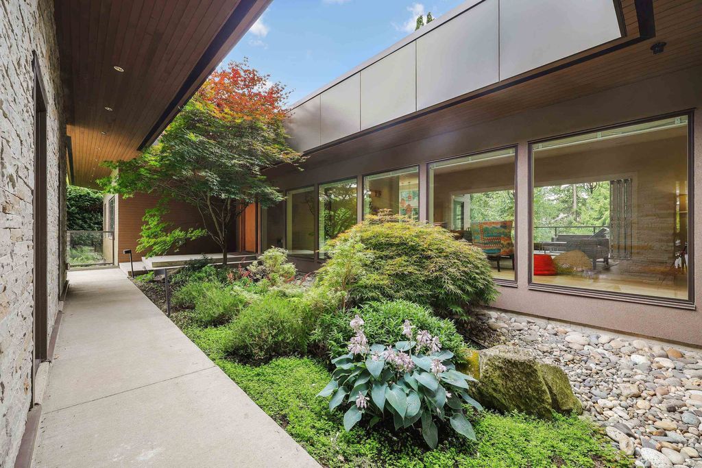 listing image 1102743581207898934