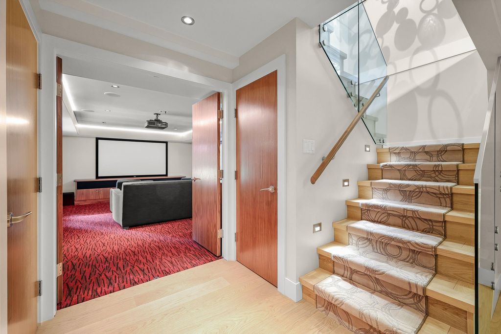listing image 1109974733225368769