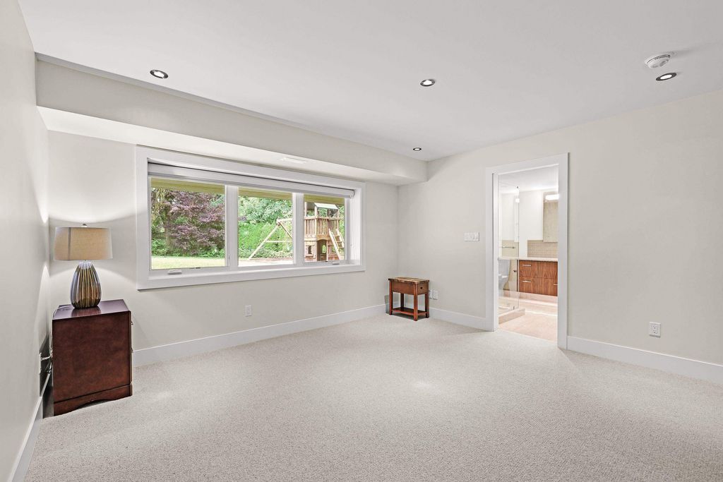 listing image 1106432160712315224