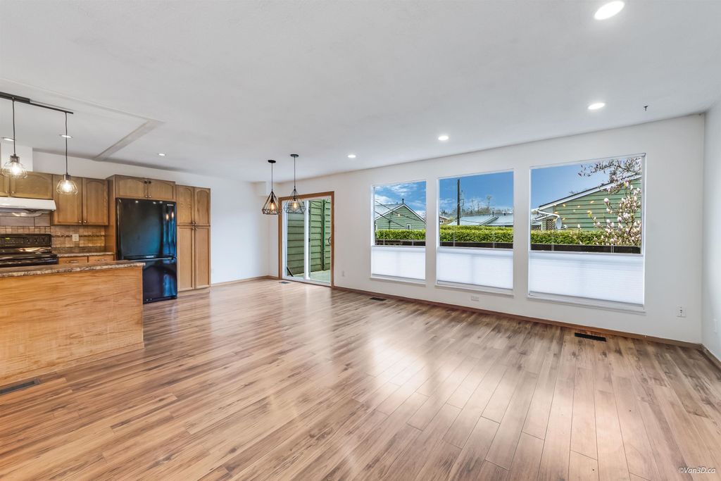 listing image 1109545077462385650