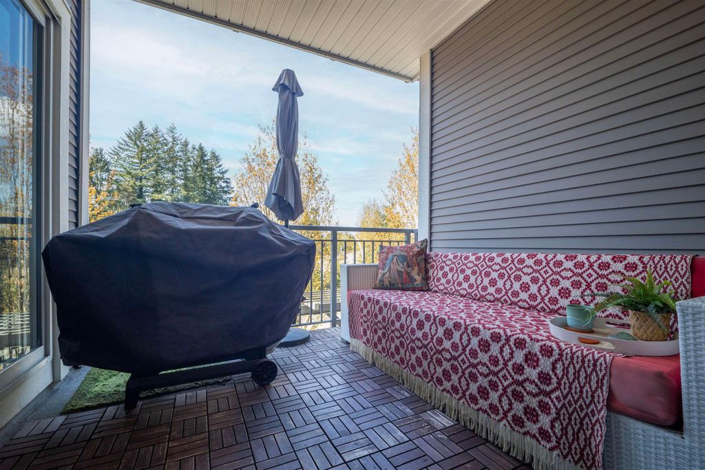 listing image 1109993919236394618