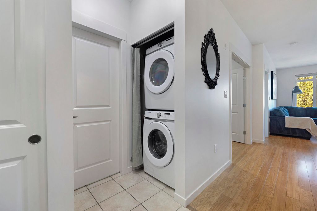 listing image 1109336747346117301