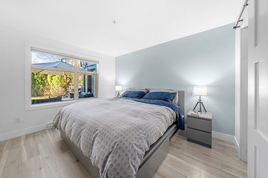 listing image 1100658582069145078