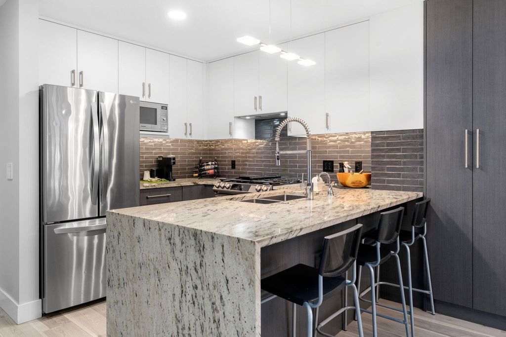 listing image 1108661528999491491