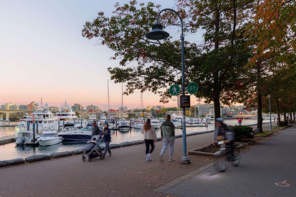 listing image 1100012248100762137