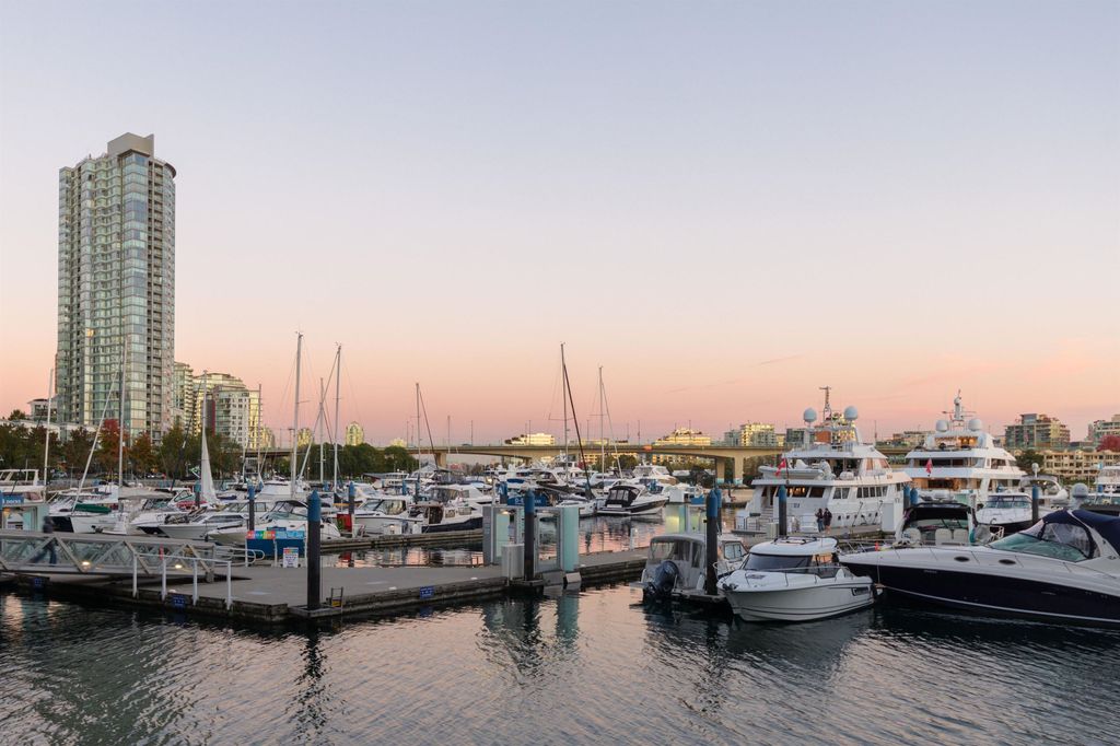 listing image 1108280783728414833