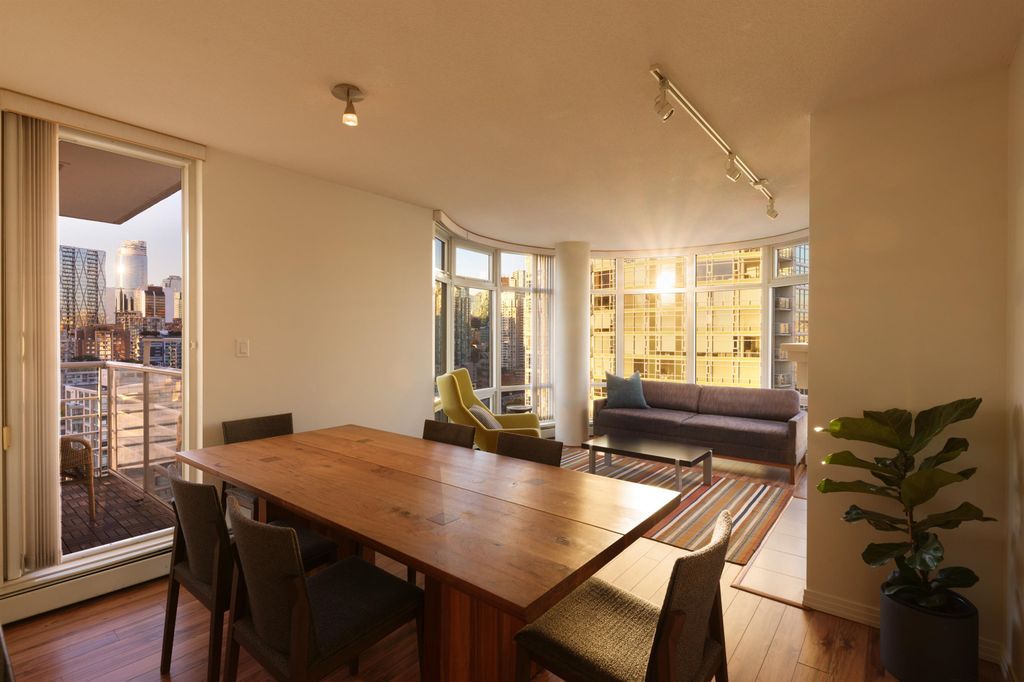 listing image 1100235416942643372