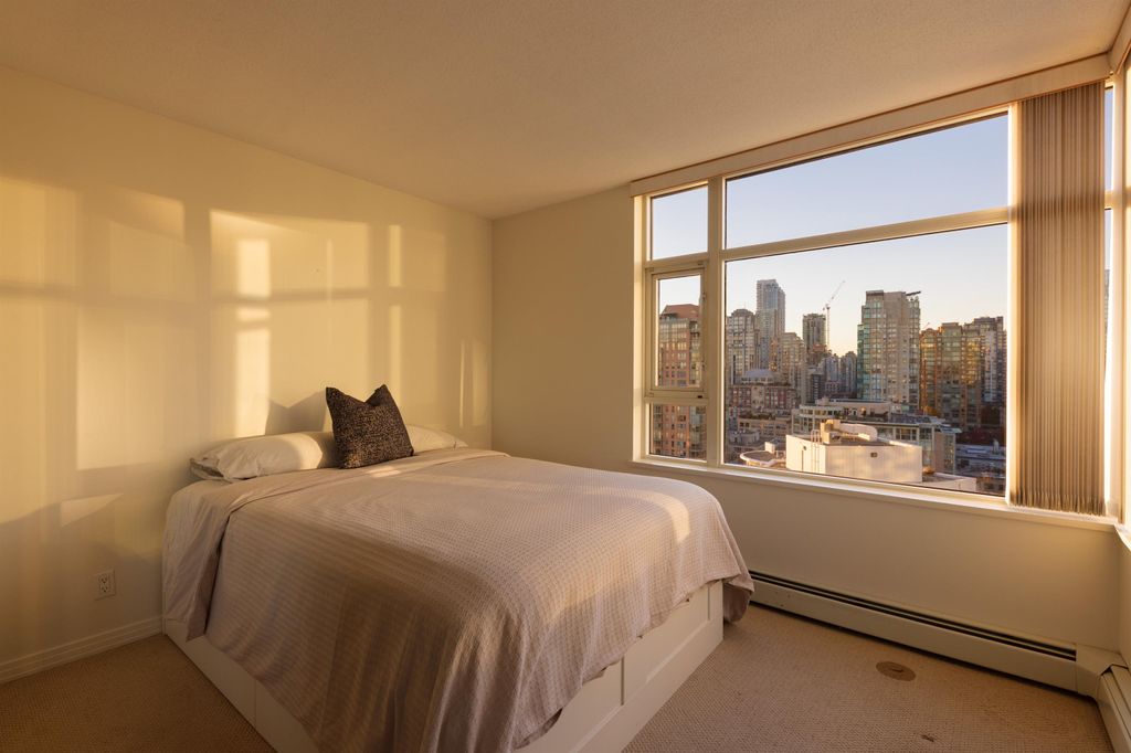 listing image 1109615541940560606