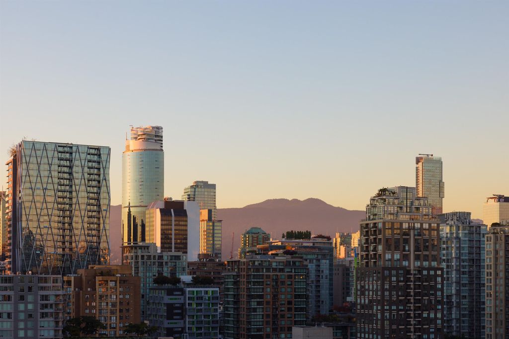 listing image 1103472309739148283