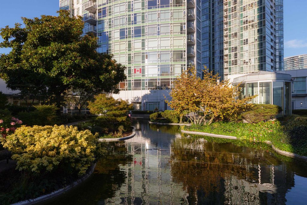 listing image 1100210489016167364