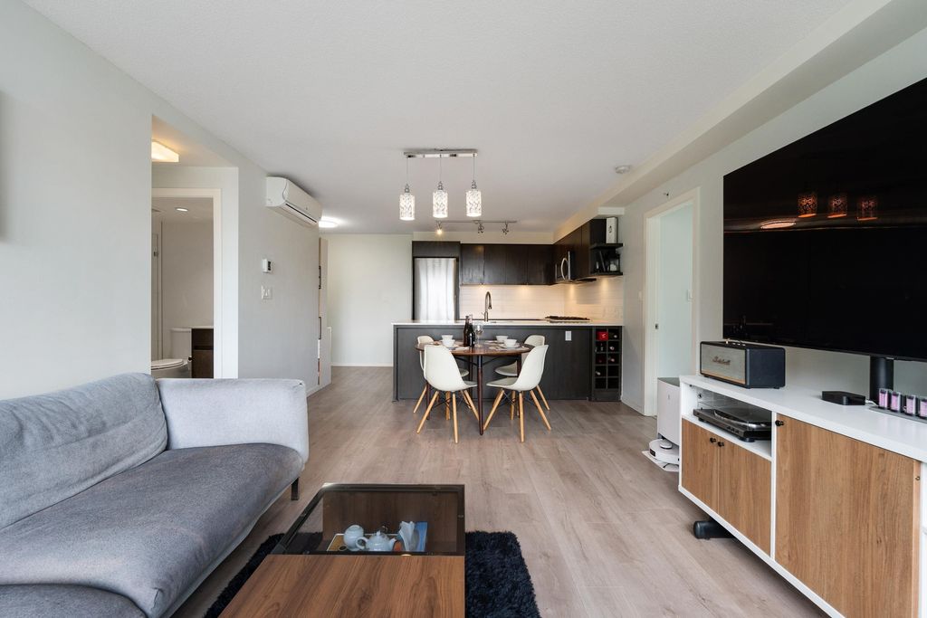 listing image 1107166029258393072