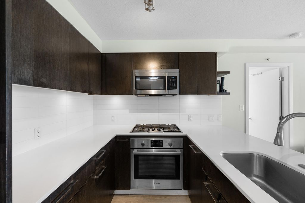 listing image 1107398814954424709