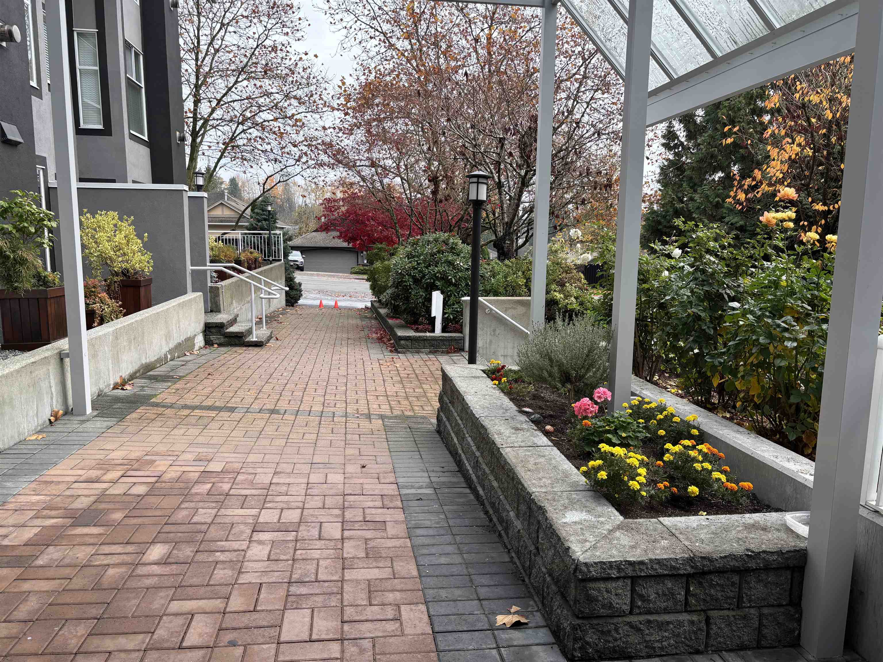 11609 227 Street 208