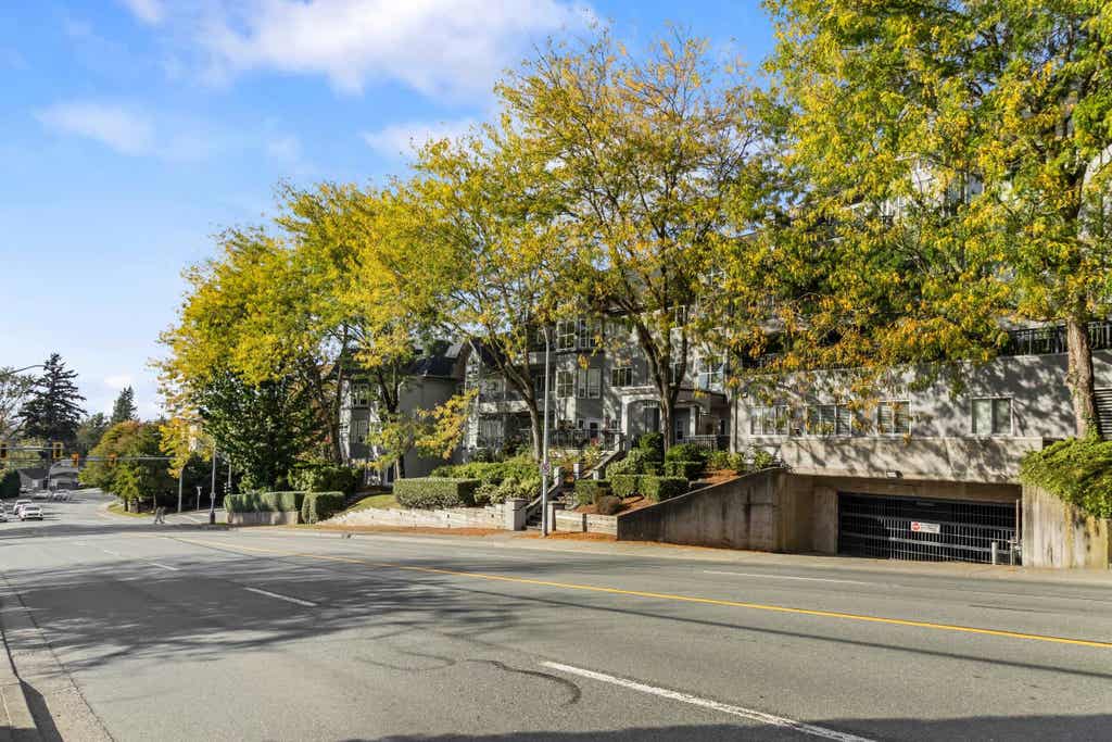 Photo of 34101 Old Yale Road #308, Abbotsford, BC V2S 2K4 (MLS # R3137351)